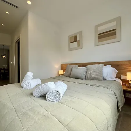 Oia 4 By United Renters