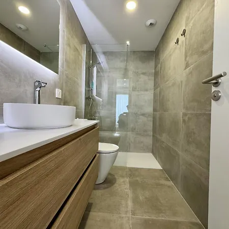 Oia 4 By United Renters